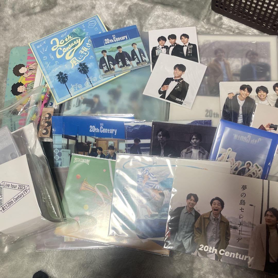 EUNHYUK ヒョク　グッズセット AAA TOUR by HYUKOH＆SUNSET ROLLERCOASTER会場販売グッズ公開